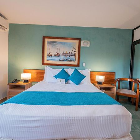 Hotel 3 Banderas Cartagena Exterior photo