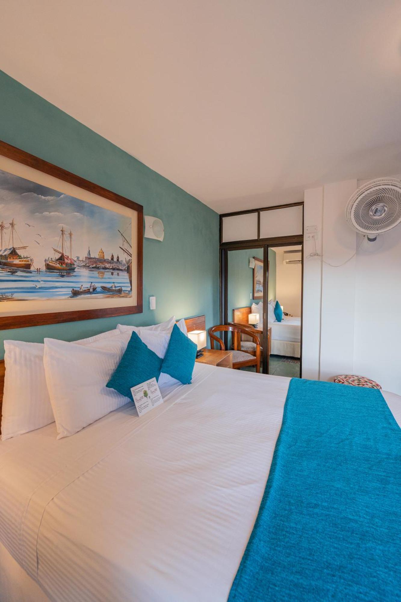Hotel 3 Banderas Cartagena Exterior photo